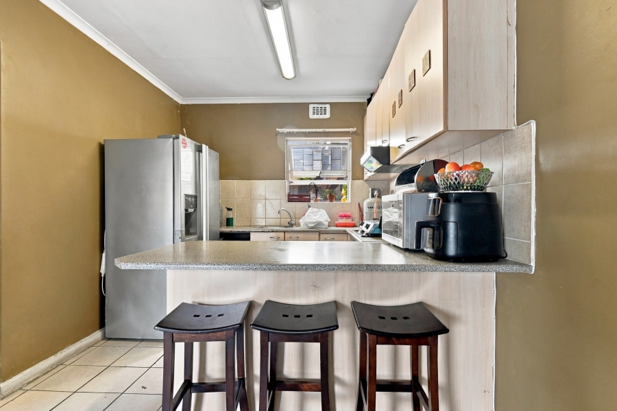 2 Bedroom Property for Sale in Wynberg Western Cape